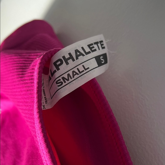Alphalete Magenta Stratus Crop - Picture 5 of 5